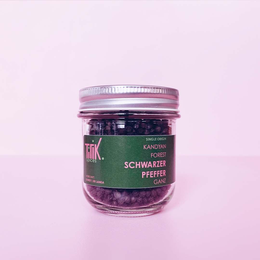 Schwarzer Pfeffer Ganz